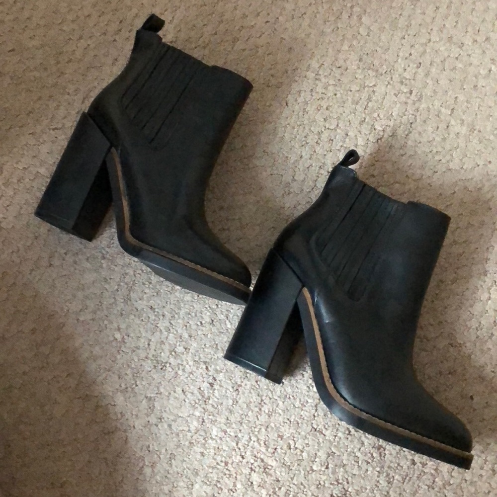 Forever 21 Black 4” Heeled Boots